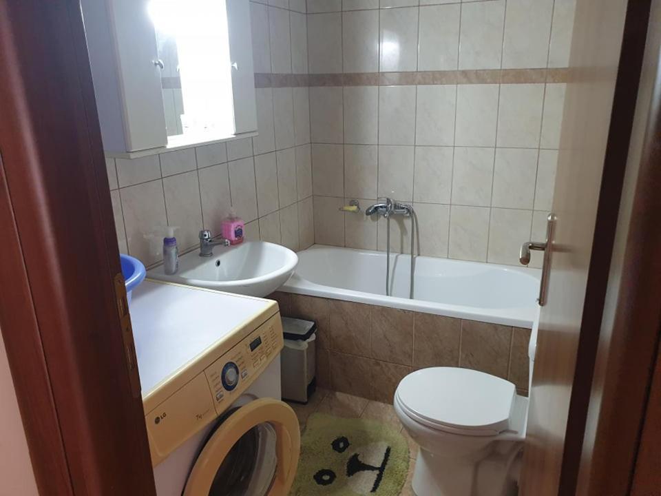 Anna Apartments Néa Péramos Bagian luar foto