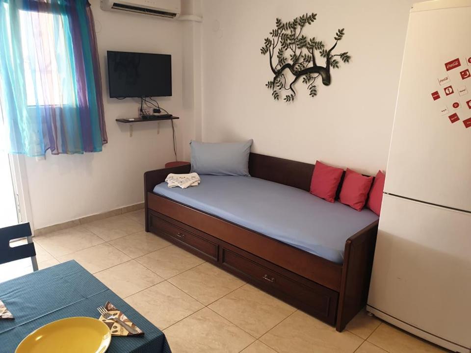 Anna Apartments Néa Péramos Bagian luar foto