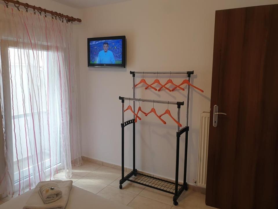 Anna Apartments Néa Péramos Bagian luar foto