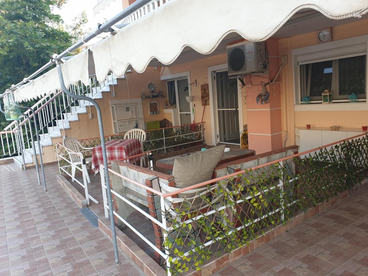 Anna Apartments Néa Péramos Bagian luar foto